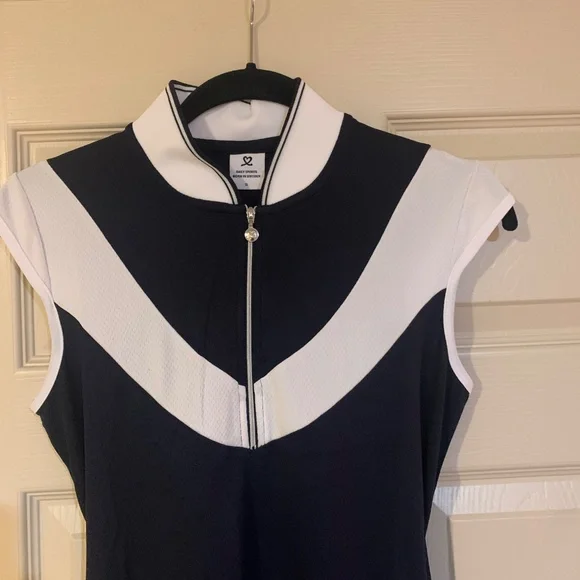 NWOT Daily Sports Navy Blue/White Golf Dress sz S - Picture 2 of 6